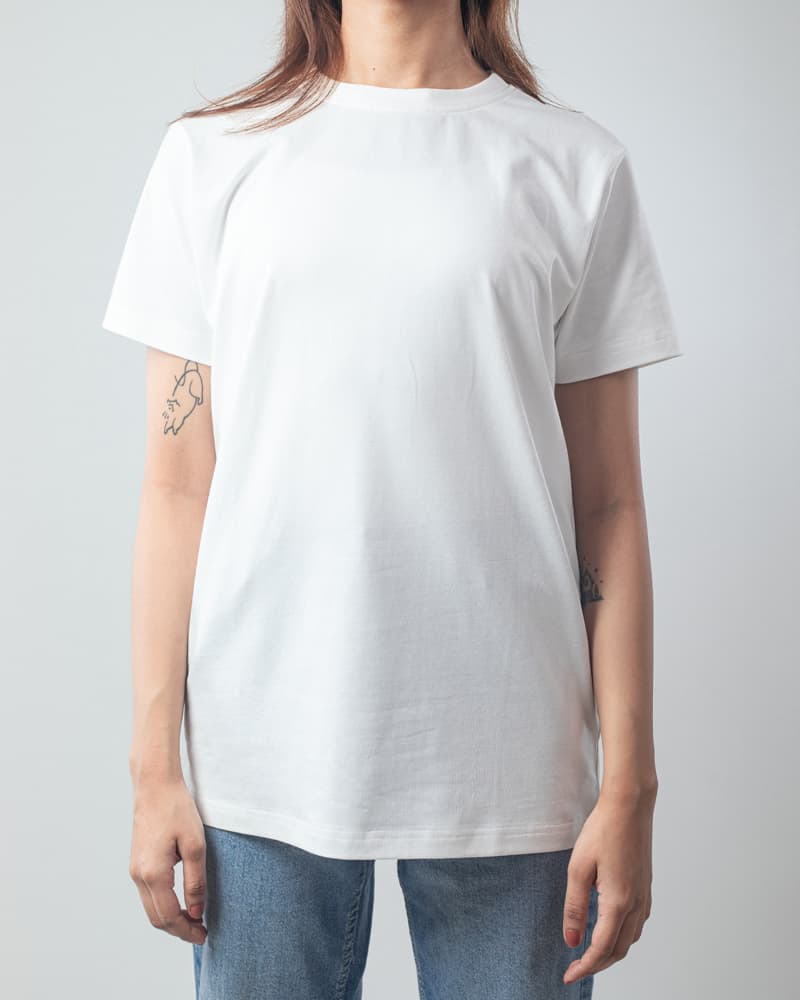 Women's Premium Basic White Crewneck T-shirt - Casual Wear Gorur Ghash