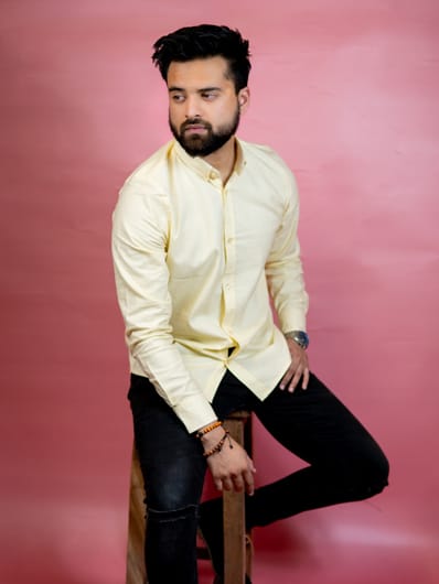 Men's Plain Full Sleeve Button-Down Oxford Cotton Shirt in Yellow