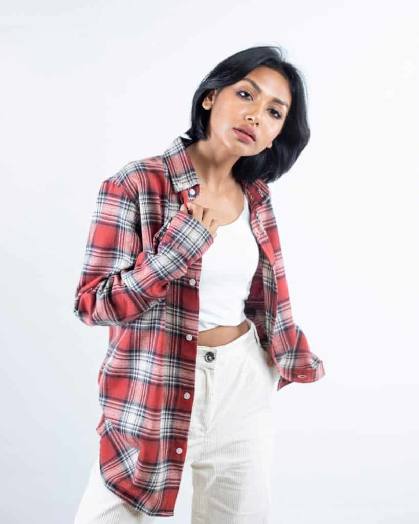 Women’s Long Sleeve Flannel Shirt in Brick Red