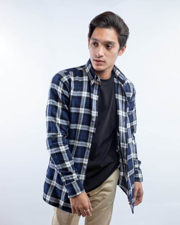 Men’s Long Sleeve Flannel Shirt in Navy and White