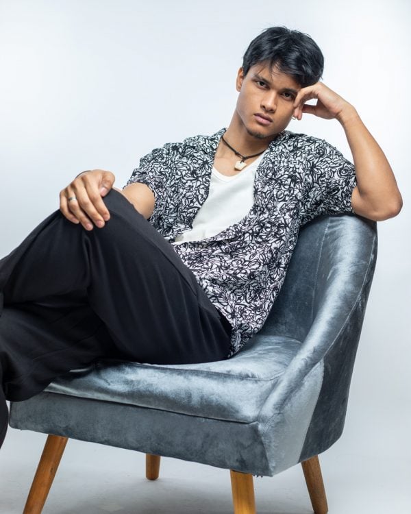 Men’s Black White Scribble Printed Oversized Drop shoulder Cuban Shirt - Image 4