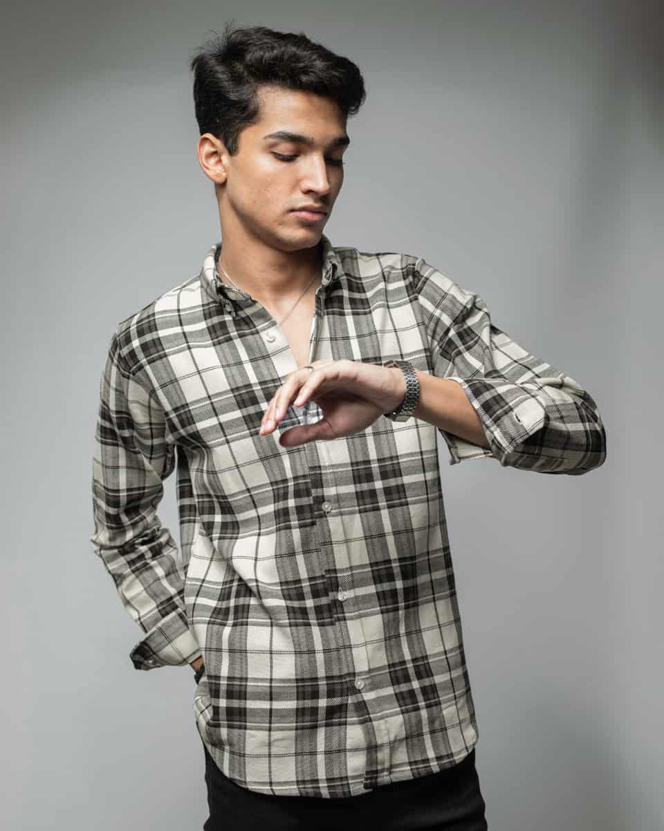 Men's Long Sleeve Flannel Shirt in White - Gorur Ghash