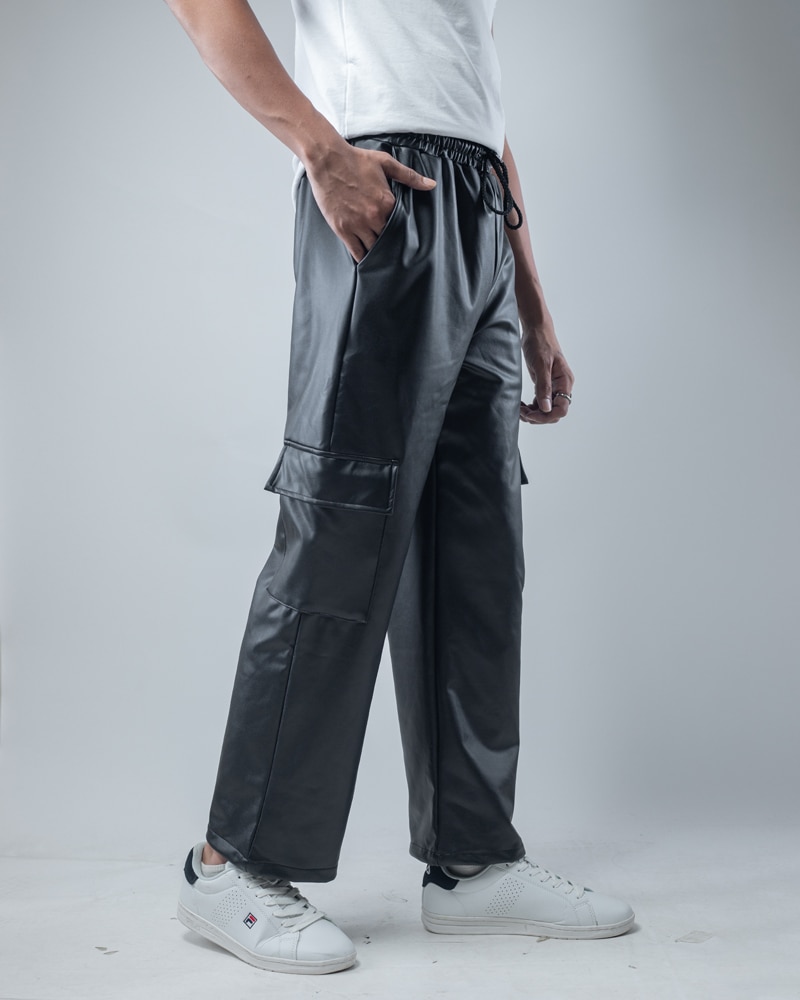 Baggy Fit Cargo Pants - Black - Men