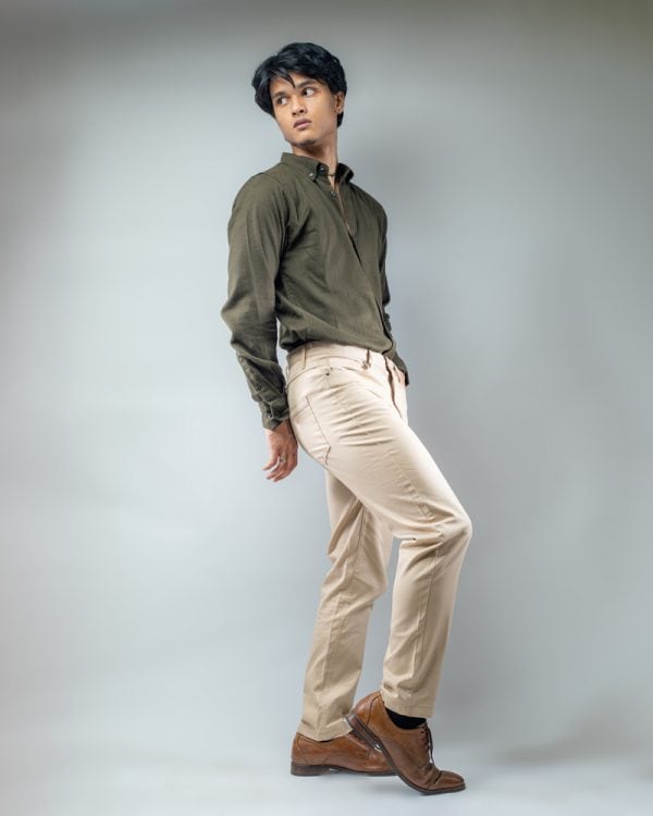 Men's Casual Regular-fit Gabardine Pants in Cream - Image 3