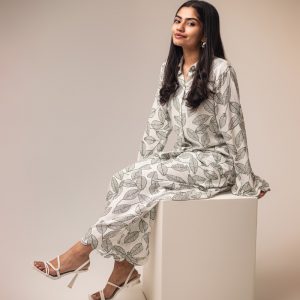 Women's White & Green Long Shirt and Wide-leg Pants 2 piece Set in Leaf Print | Co-Ord Set