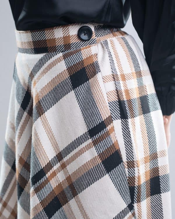 Women's Long Flannel Skirt in White and Brown - Image 4