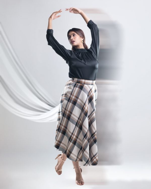 Women's Long Flannel Skirt in White and Brown - Image 5