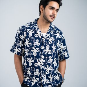 Men’s Oversized Drop Shoulder Embroidered Cuban Shirt in Navy Blue