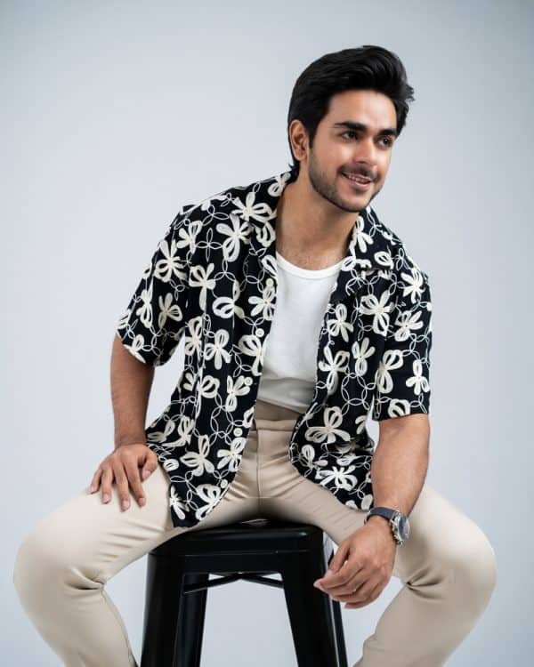 Men’s Oversized Drop Shoulder Embroidered Cuban Shirt in Black - Image 3