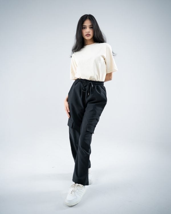 Women's Baggy Fit Cargo Pants in Black - Image 5