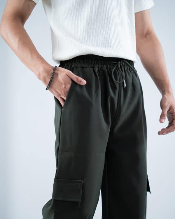 Men’s Baggy Fit Cargo Pants in Dark Jungle Green - Image 2