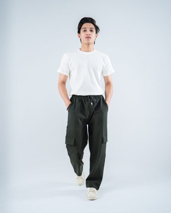 Men’s Baggy Fit Cargo Pants in Dark Jungle Green - Image 5