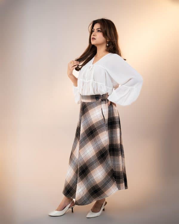 Women's Long Flannel Skirt in Black and Cream - Image 7