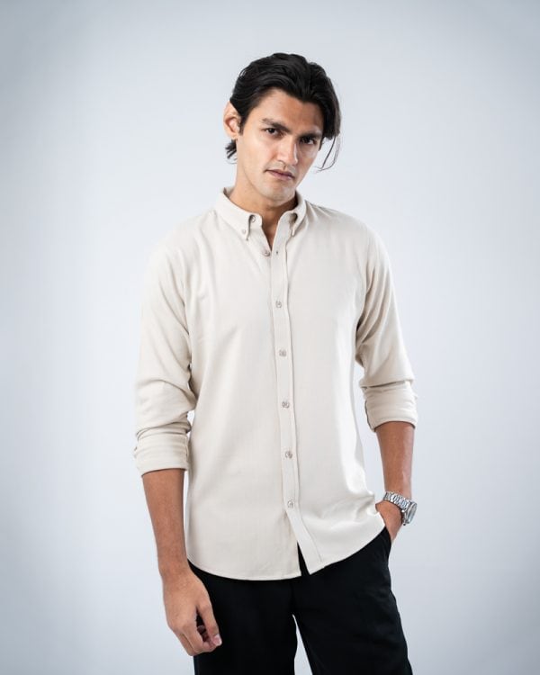 Men’s Long Sleeve Button-Down Herringbone Patterned Shirt in Light Cream