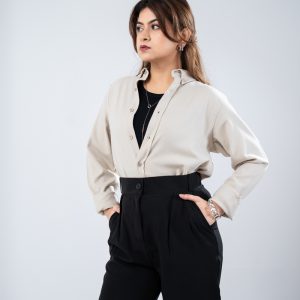 Women’s Long Sleeve Button-Down Herringbone Patterned Shirt in Light Cream - Medium