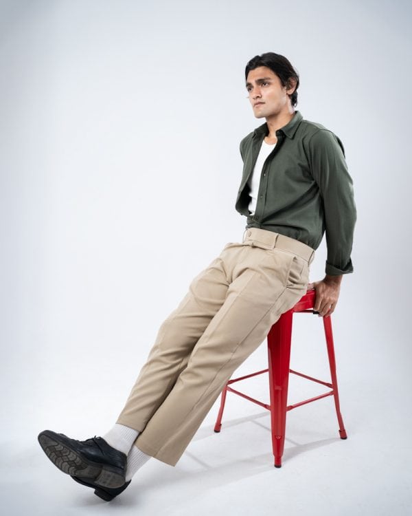 Men’s Long Sleeve Button-Down Herringbone Patterned Shirt in Hunter Green - Image 3