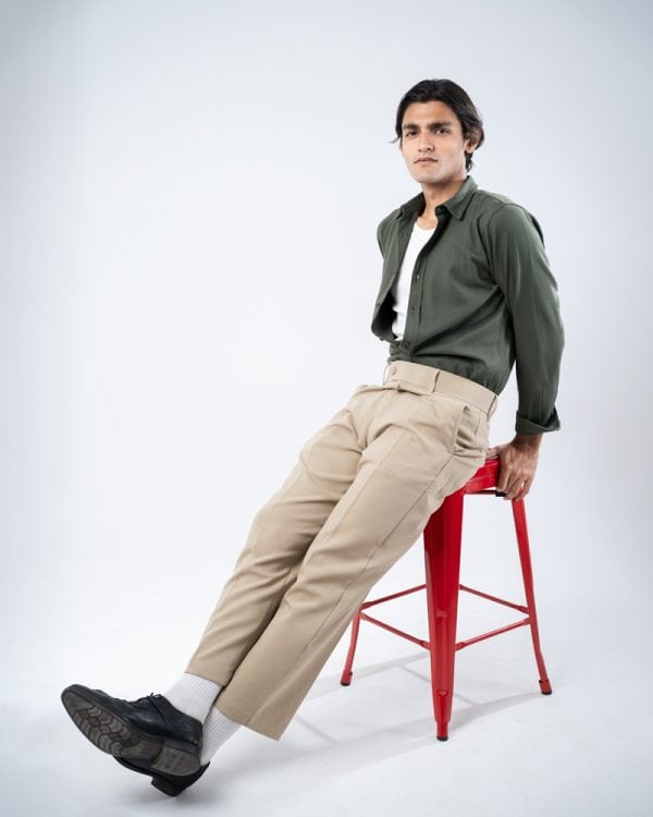 Men’s Long Sleeve Button-Down Herringbone Patterned Shirt in Hunter Green - Image 10