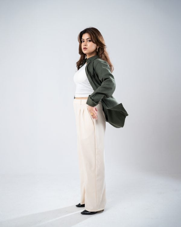 Women’s Long Sleeve Button-Down Herringbone Patterned Shirt in Hunter Green - Image 10