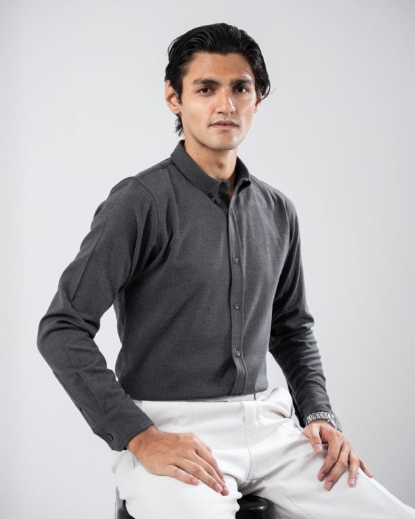 Men’s Long Sleeve Button-Down Herringbone Patterned Shirt in Iron Grey