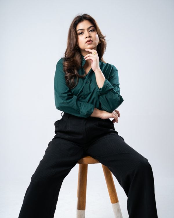 Women’s Full Sleeve Band Collar Shirt in Bottle Green - Image 5
