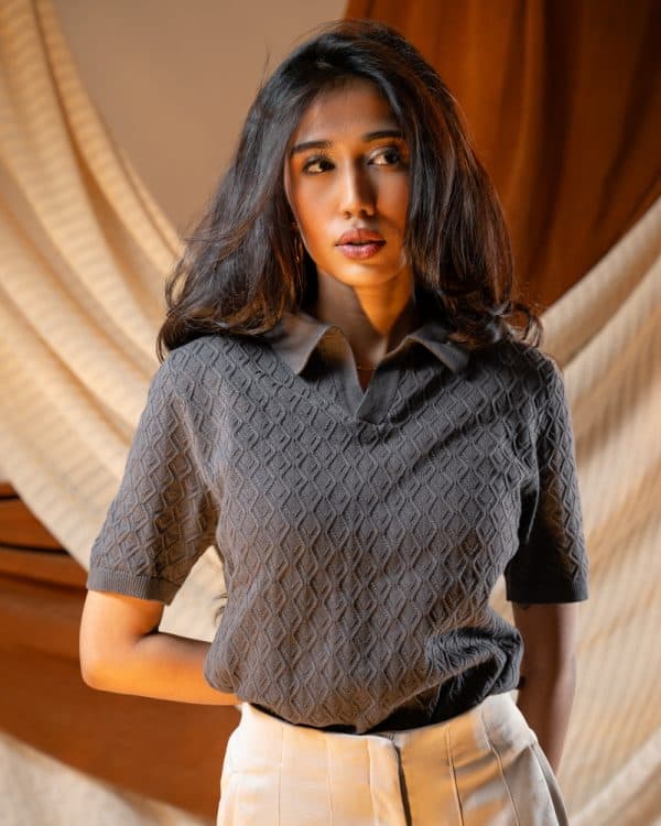Women's Rhombus Patterned Knit Polo in Grey