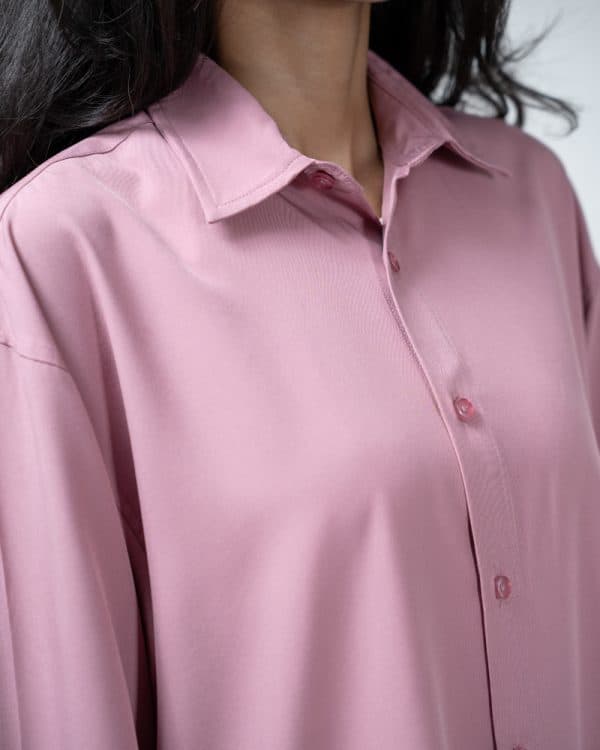 Women’s Oversized Flow Shirt in Dusty Pink - Image 2