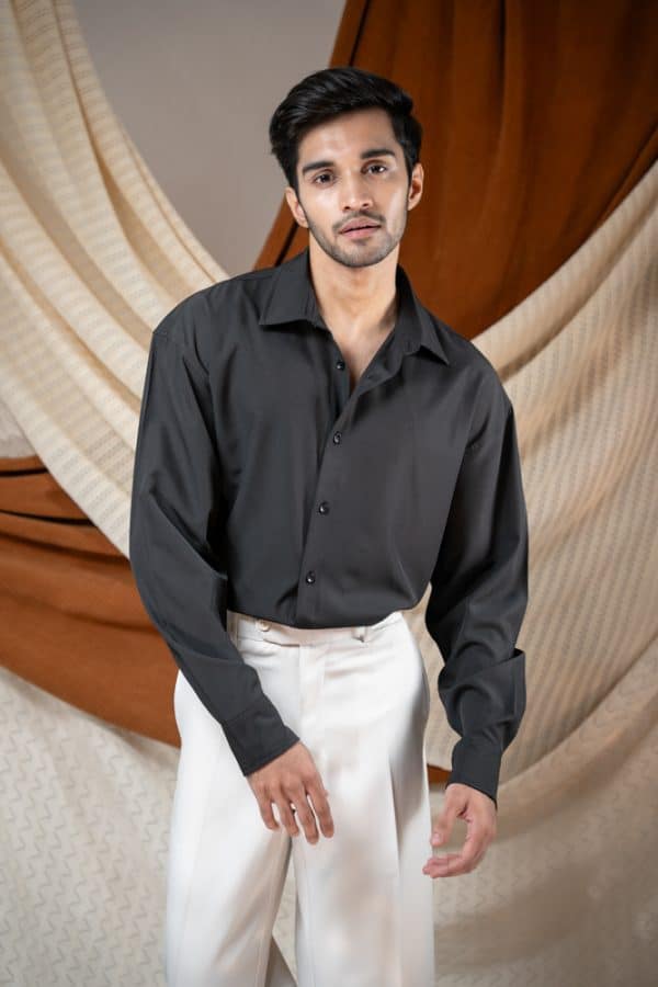 Men’s Oversized Flow Shirt in Jet Black - Image 4