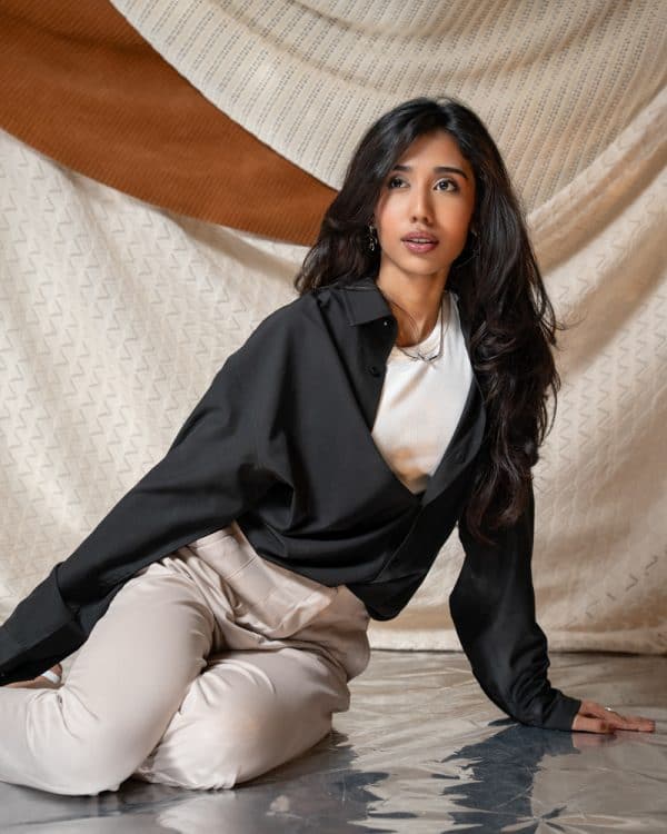Women’s Oversized Flow Shirt in Jet Black - Image 7