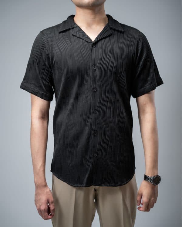Men's Wavy Patterned Half Sleeve Cuban in Black - Image 2