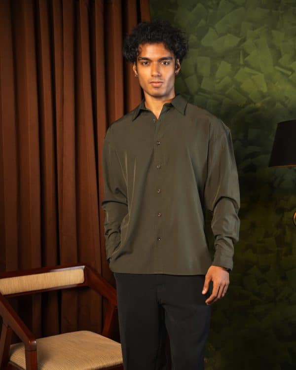 Men’s Oversized Flow Shirt in Olive Green