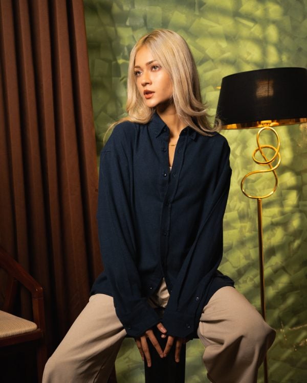 Women's Long Sleeve Oversized Button Down Shirt in Navy Blue - Image 4