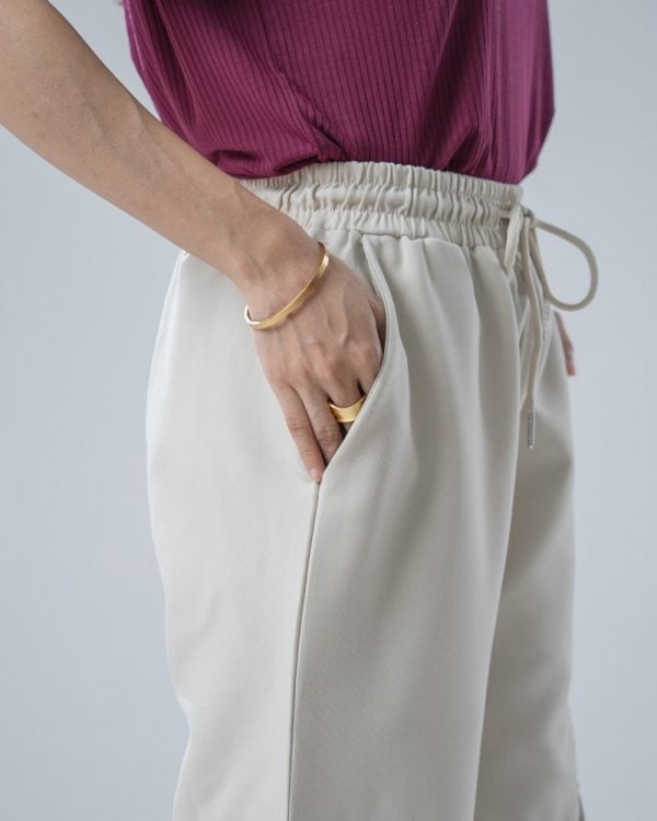 Women's Twill Patterned Baggy Fit Cargo Pants in Off White - Image 2