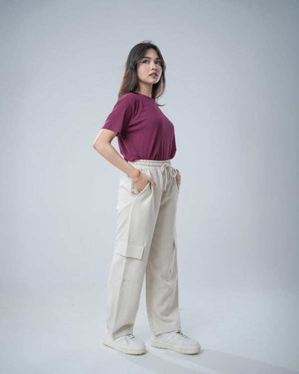 Women's Twill Patterned Baggy Fit Cargo Pants in Off White - Image 6