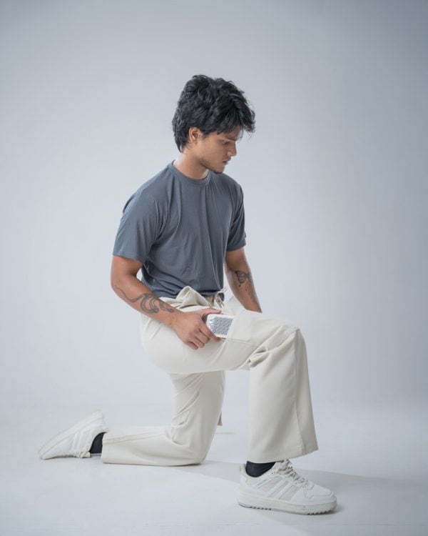 Men's Twill Patterned Baggy Fit Cargo Pants in Off White - Image 9