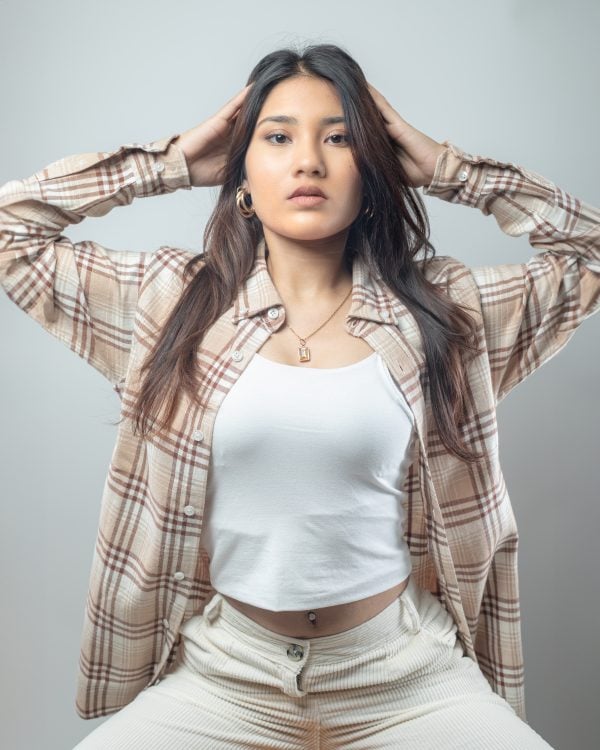 Women’s Long Sleeve Flannel Shirt in Cream - Image 7