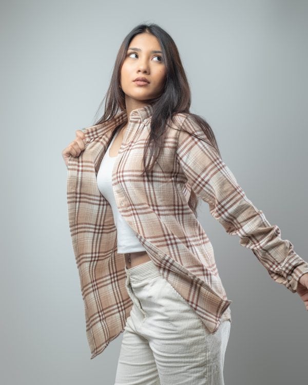 Women’s Long Sleeve Flannel Shirt in Cream - Image 5