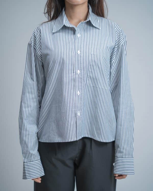 Women’s Oversized Cropped Shirt in White & Navy Blue - Image 4