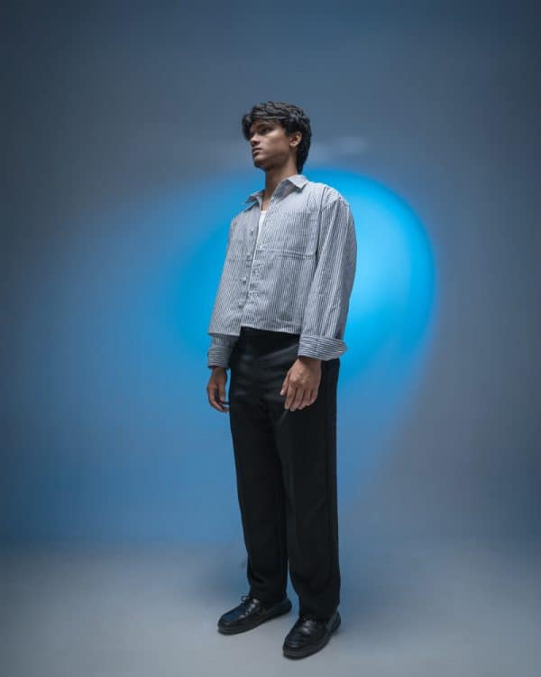 Men’s Oversized Cropped Shirt in White & Navy Blue - Image 9
