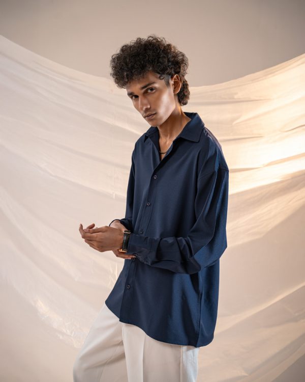 Men’s Oversized Flow Shirt in Navy Blue - Image 7