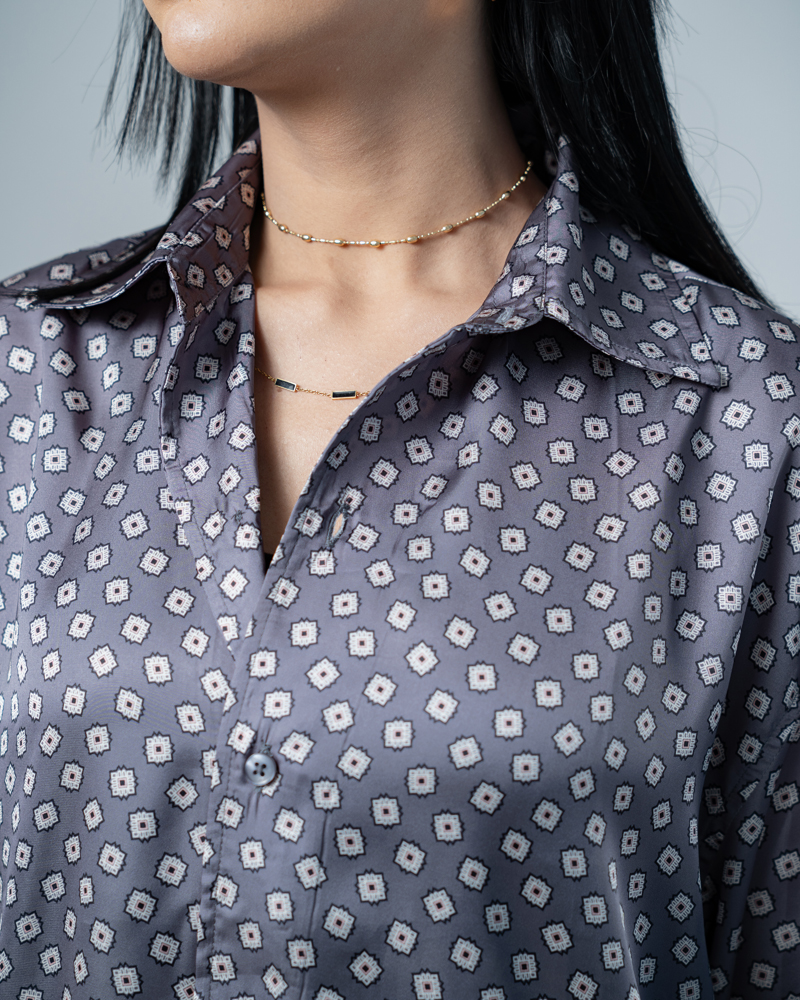Unisex Printed Party Shirt in Ash - Image 12