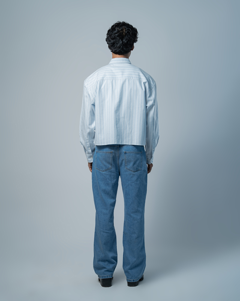 Unisex Oversized Cropped Shirt in White & Sky Blue - Image 7