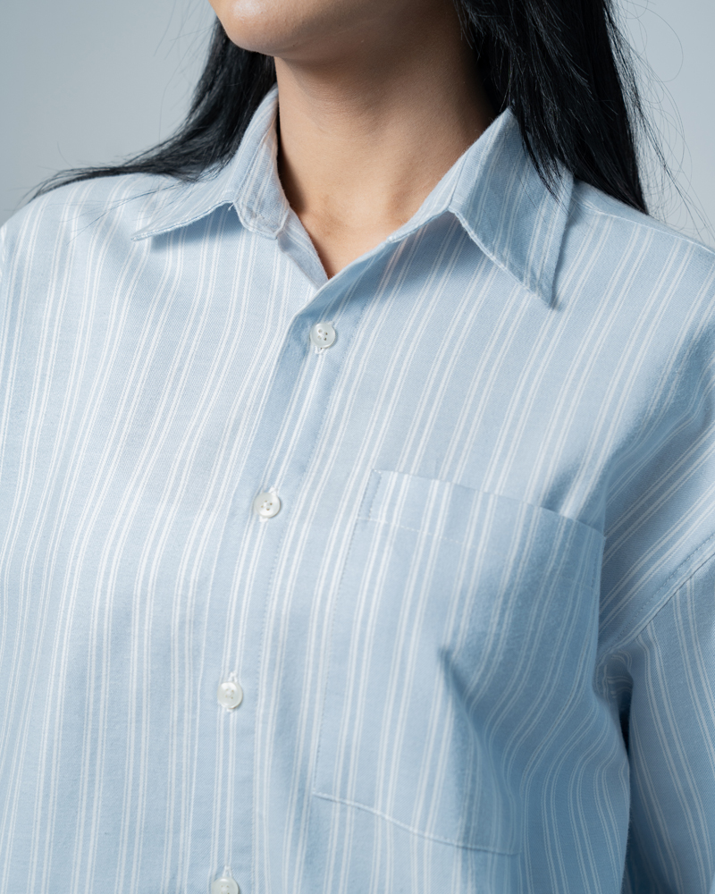 Unisex Oversized Cropped Shirt in White & Sky Blue - Image 12